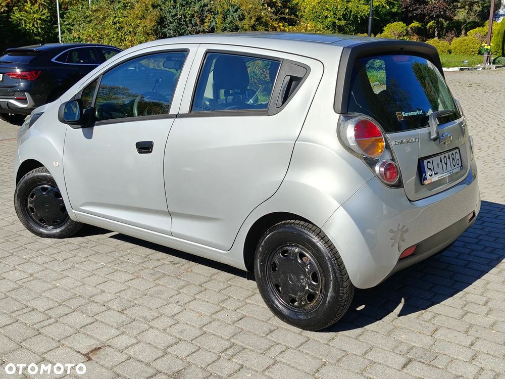 Chevrolet Spark - 25
