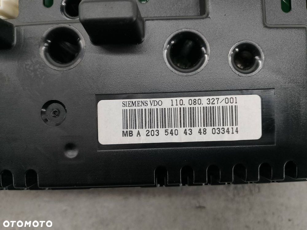LICZNIK MERCEDES-BENZ KLASA C W203 A2035404348 110.080.327/001 SIEMENS 1.8 - 5
