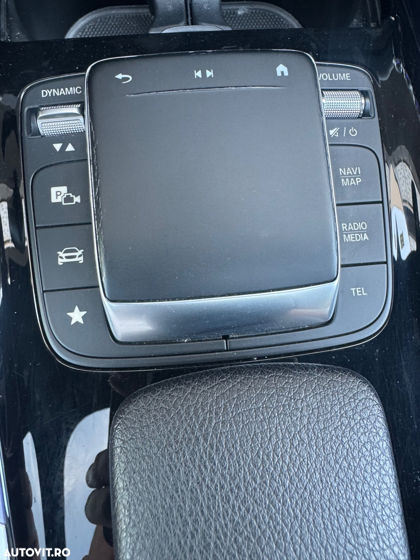 Mercedes-Benz B - 11