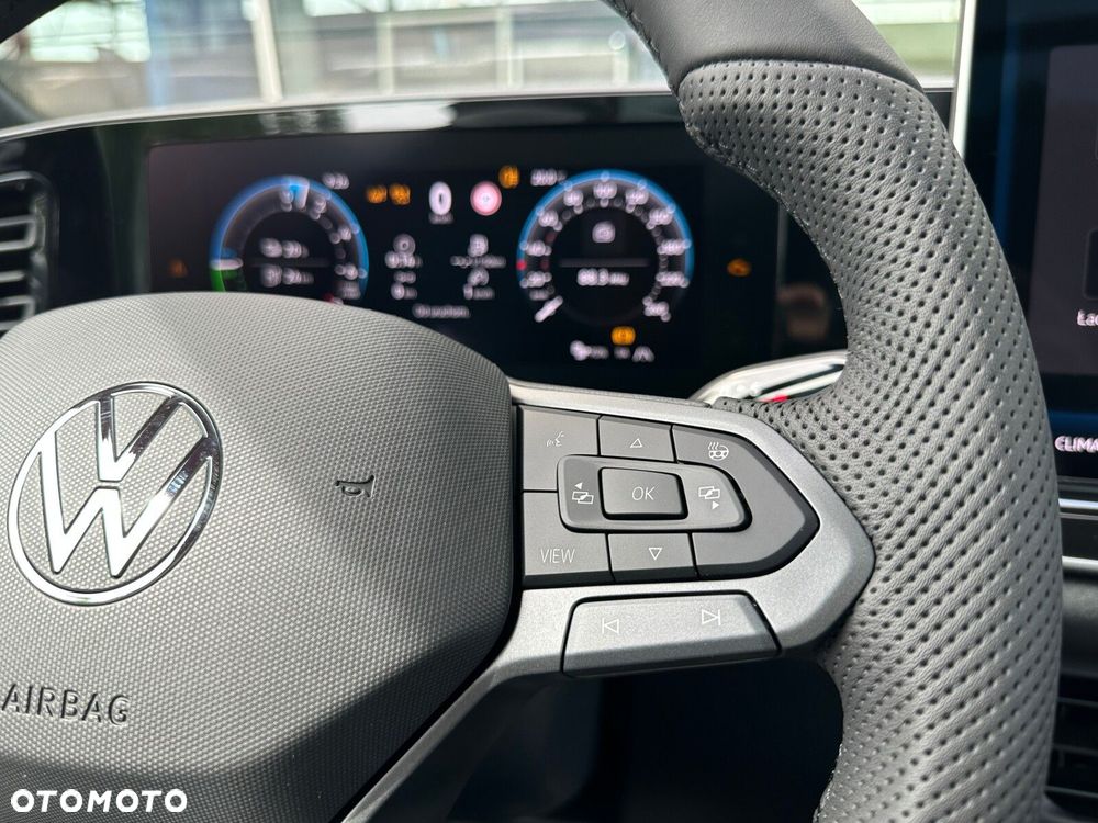 Volkswagen Tiguan - 17