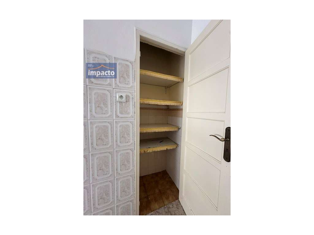 T2 Alverca, ótima localização, 2º piso - Grande imagem: 4/15