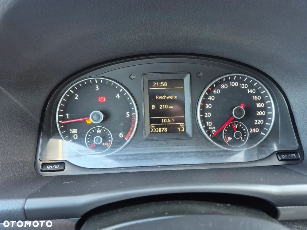 Volkswagen Touran 1.6 TDI DPF Life - 24