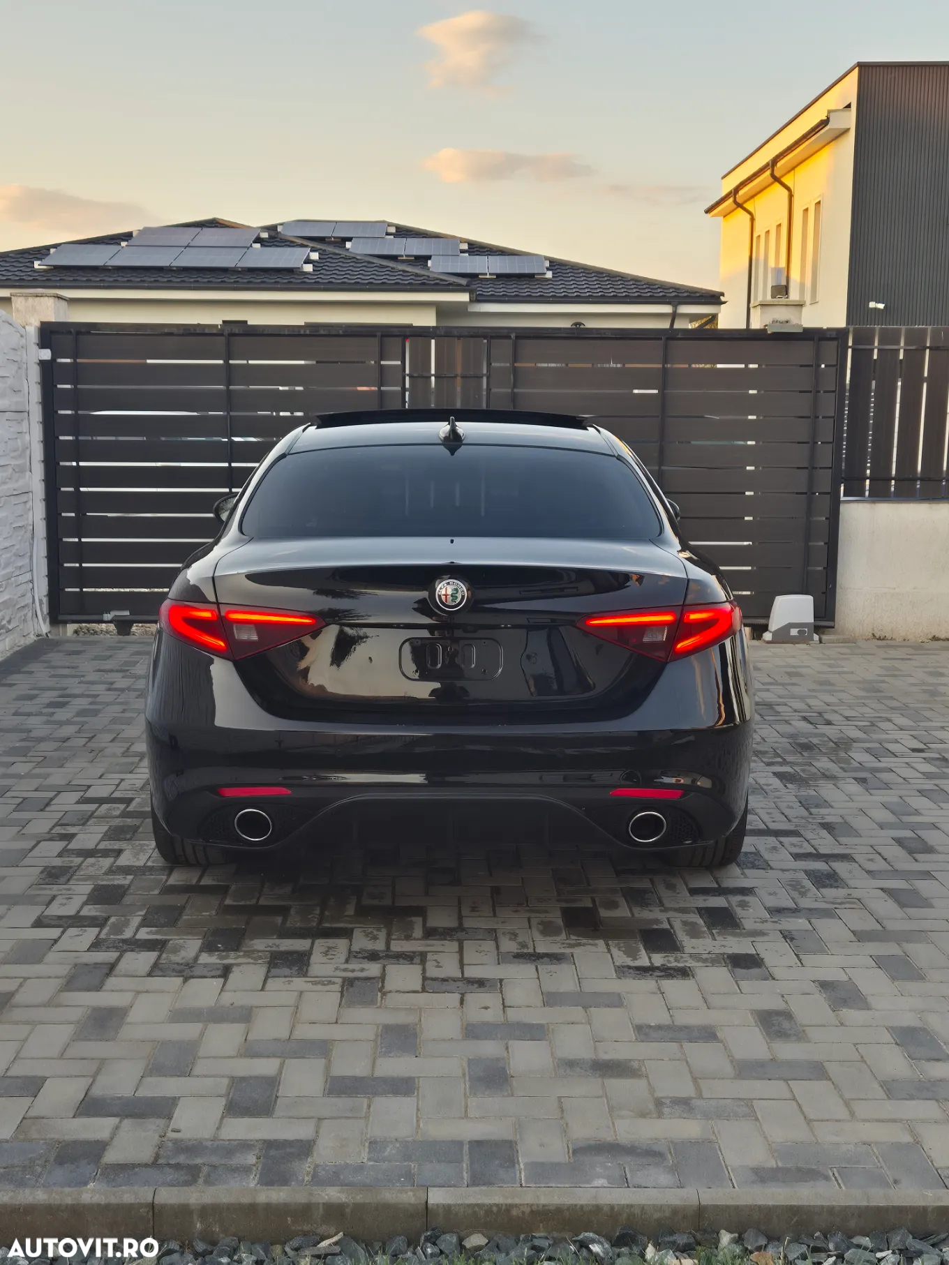 Alfa Romeo Giulia 2.0 Turbo AWD AT8 Veloce - 2