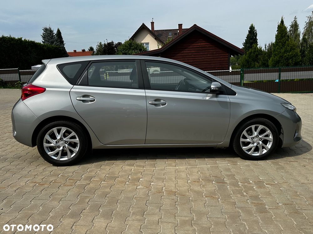 Toyota Auris 1.33 VVT-i Life Comfort - 13