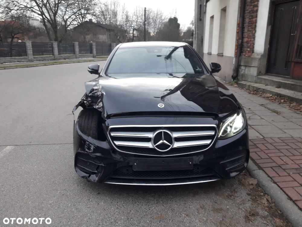 Mercedes-Benz Klasa E 220 d Business Edition 9G-TRONIC - 17