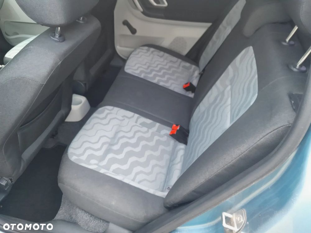 Skoda Fabia 1.2 HTP Elegance - 14