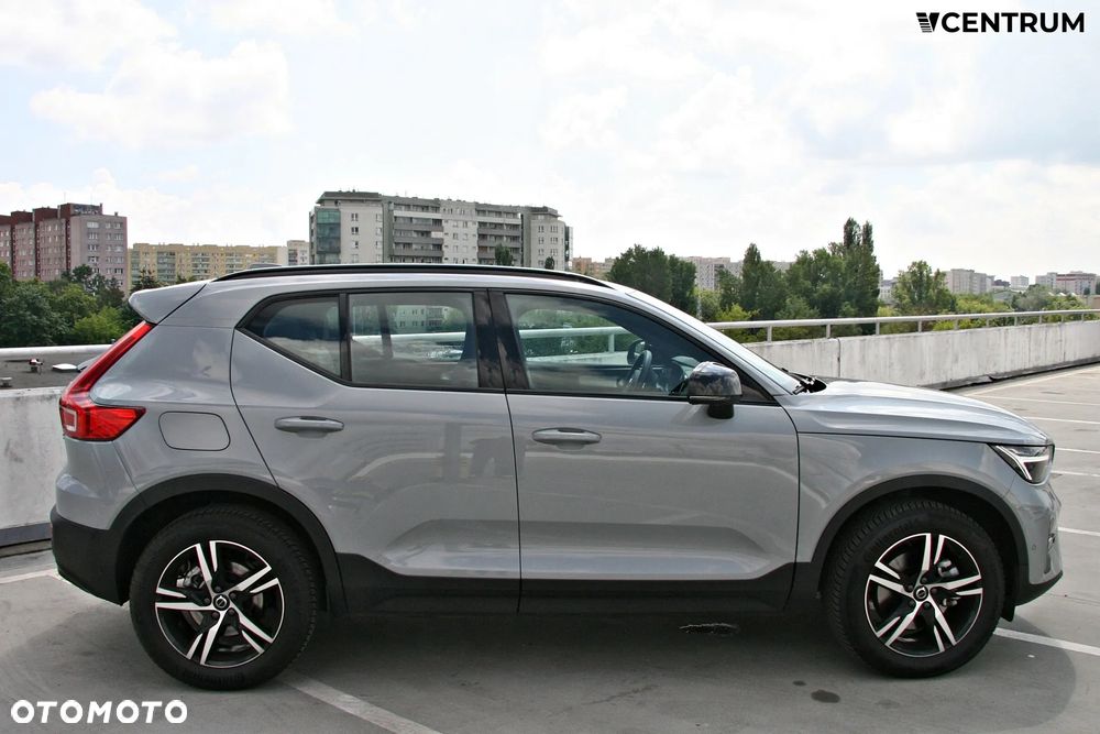Volvo XC 40 B3 Plus Dark - 5
