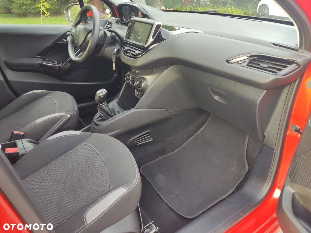 Peugeot 208 1.2 PureTech Active - 20