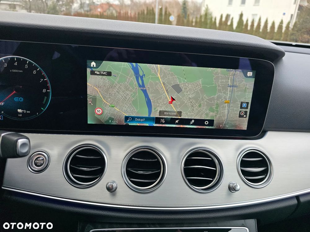 Mercedes-Benz Klasa E 300 Business Edition - 27