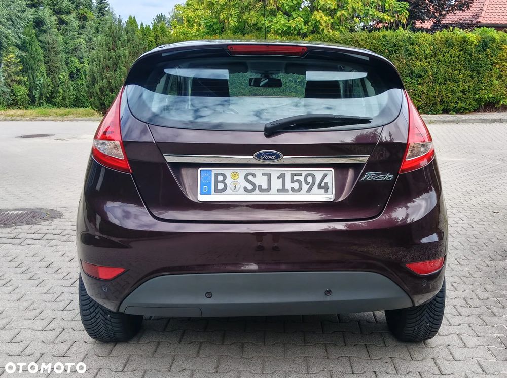 Ford Fiesta 1.25 Celebration - 13