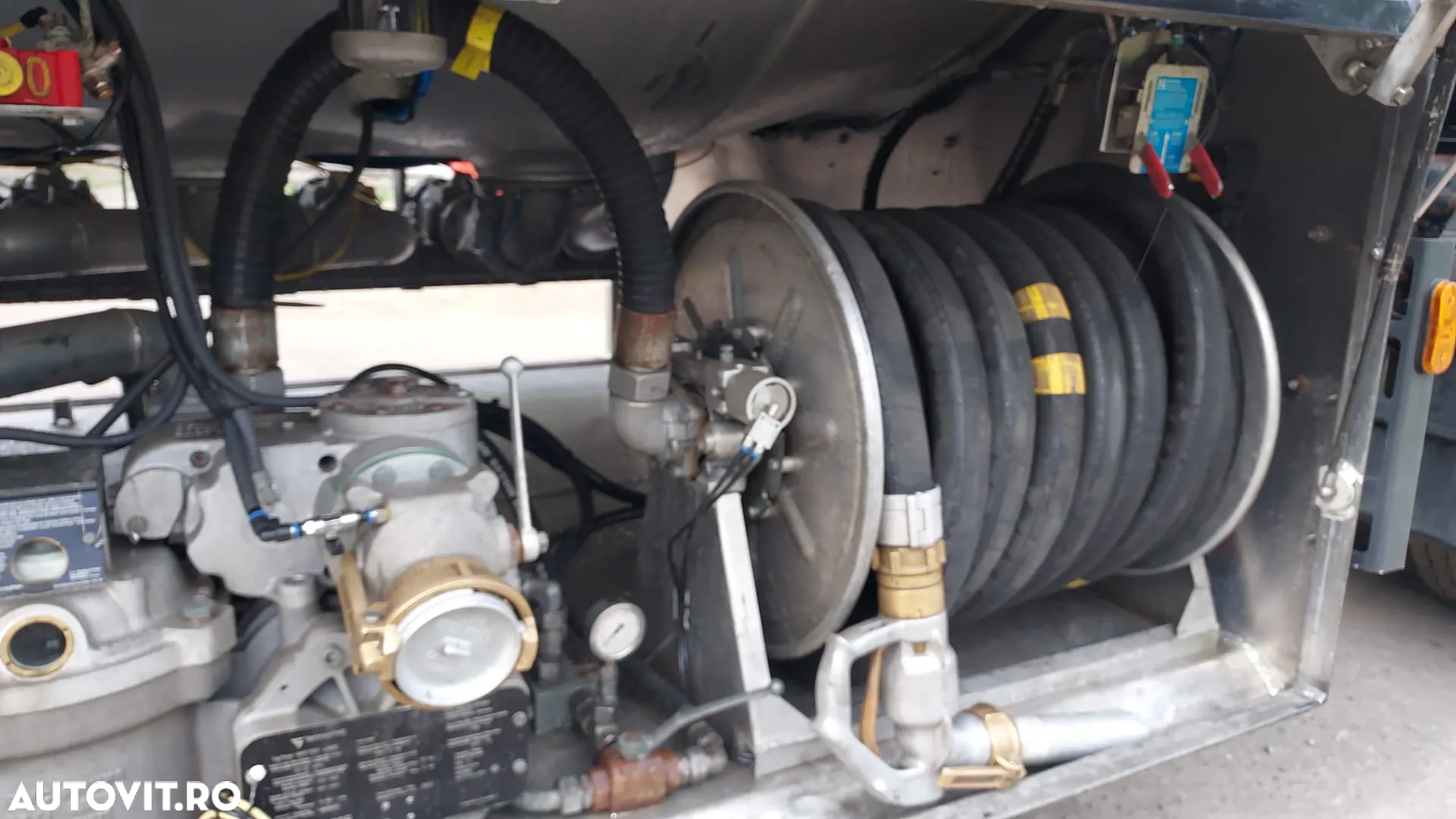 Kaessbohrer STB CT12 - 12