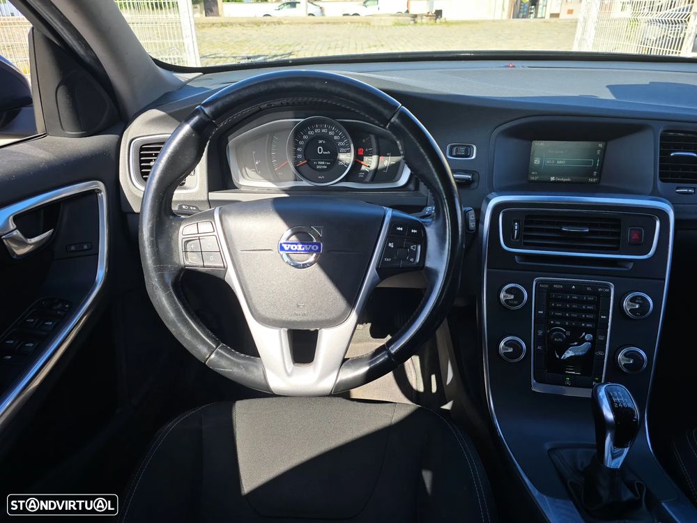 Volvo V60 2.0 D4 Kinetic - 11