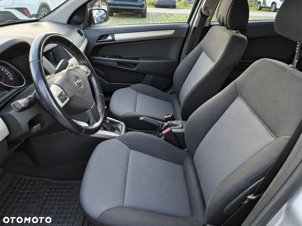 Opel Astra 1.6 Enjoy - 8