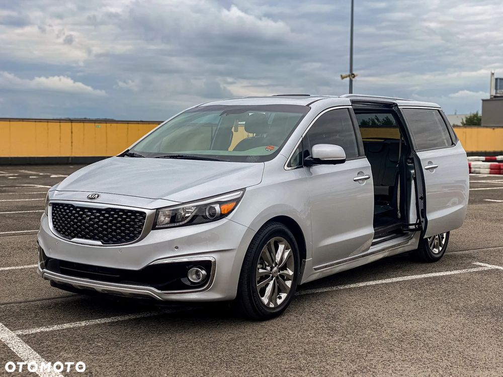 Kia Carnival - 3