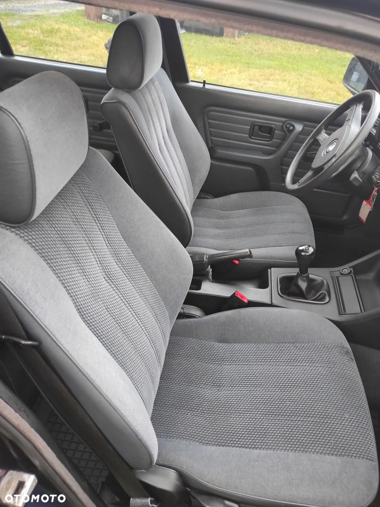 BMW Seria 3 316i - 19