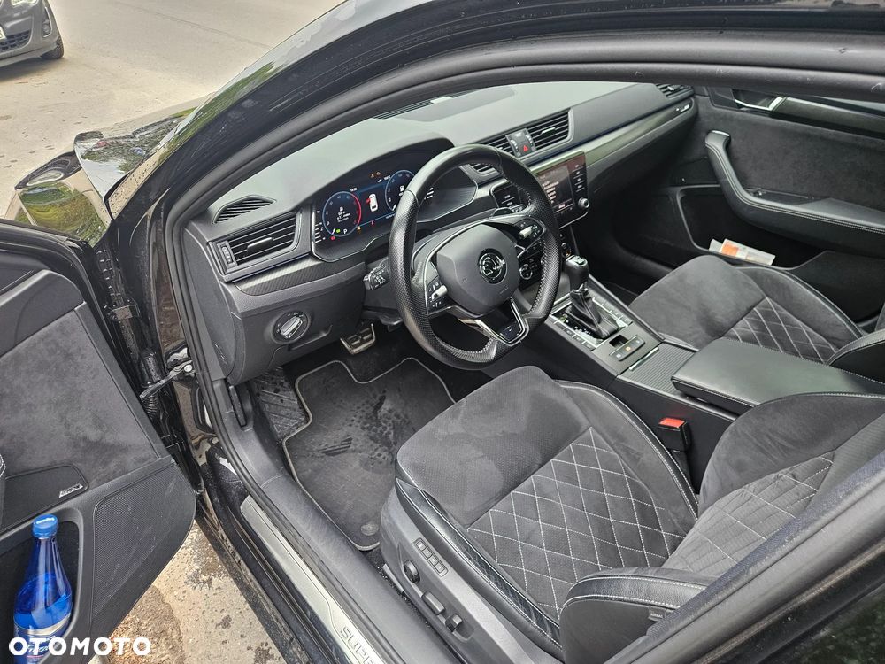 Skoda Superb 2.0 TDI SCR 4x4 Sportline DSG - 13