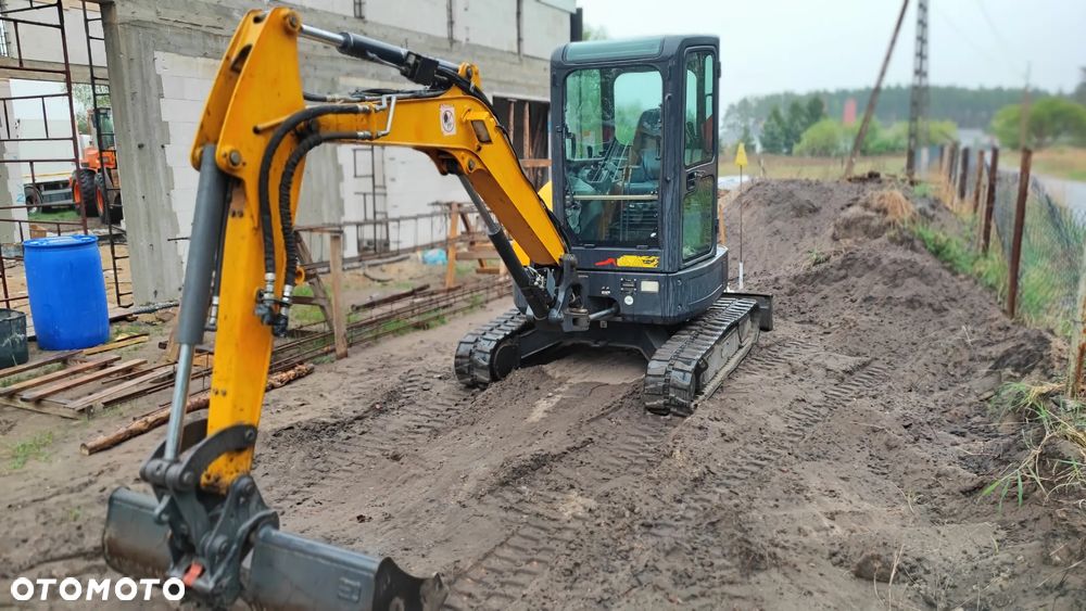 Bobcat E35, 3 łyżki - 2