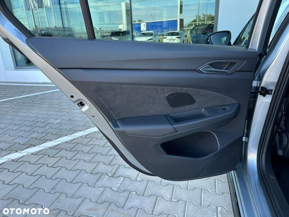 Volkswagen Golf 1.5 TSI R-Line Plus - 12