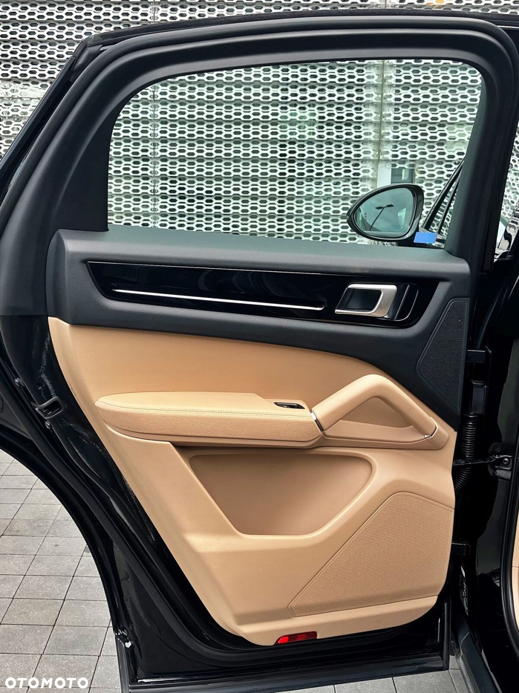 Porsche Cayenne - 24
