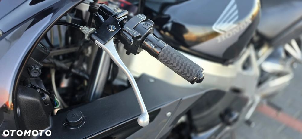 Honda CBR - 29