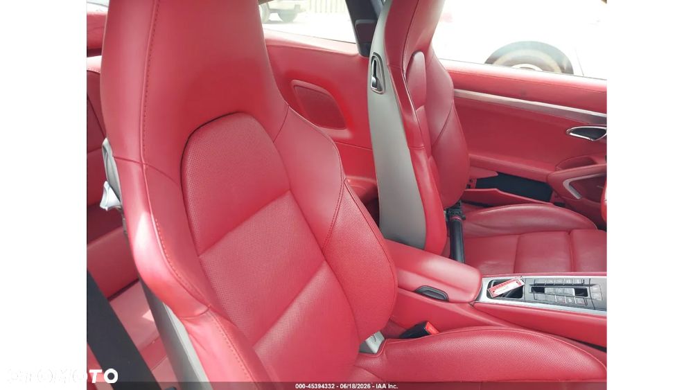 Porsche 911 Carrera 4S PDK - 12