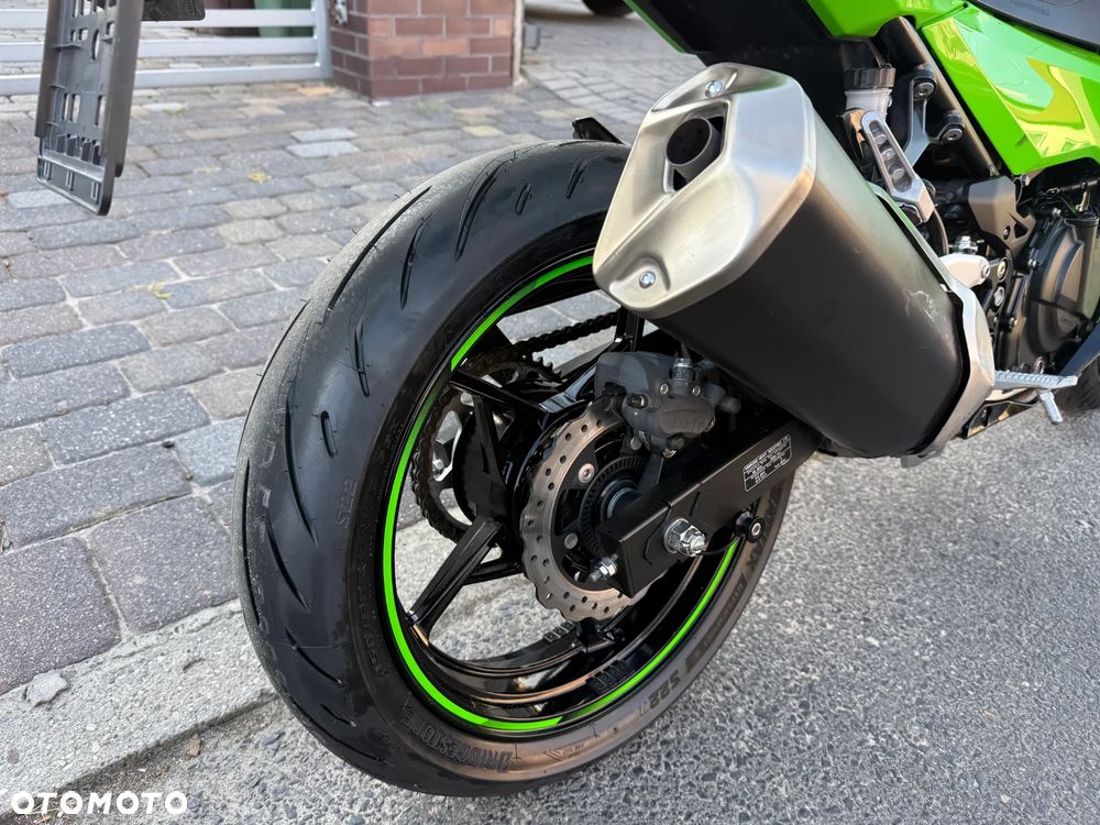Kawasaki Ninja 400 - 28