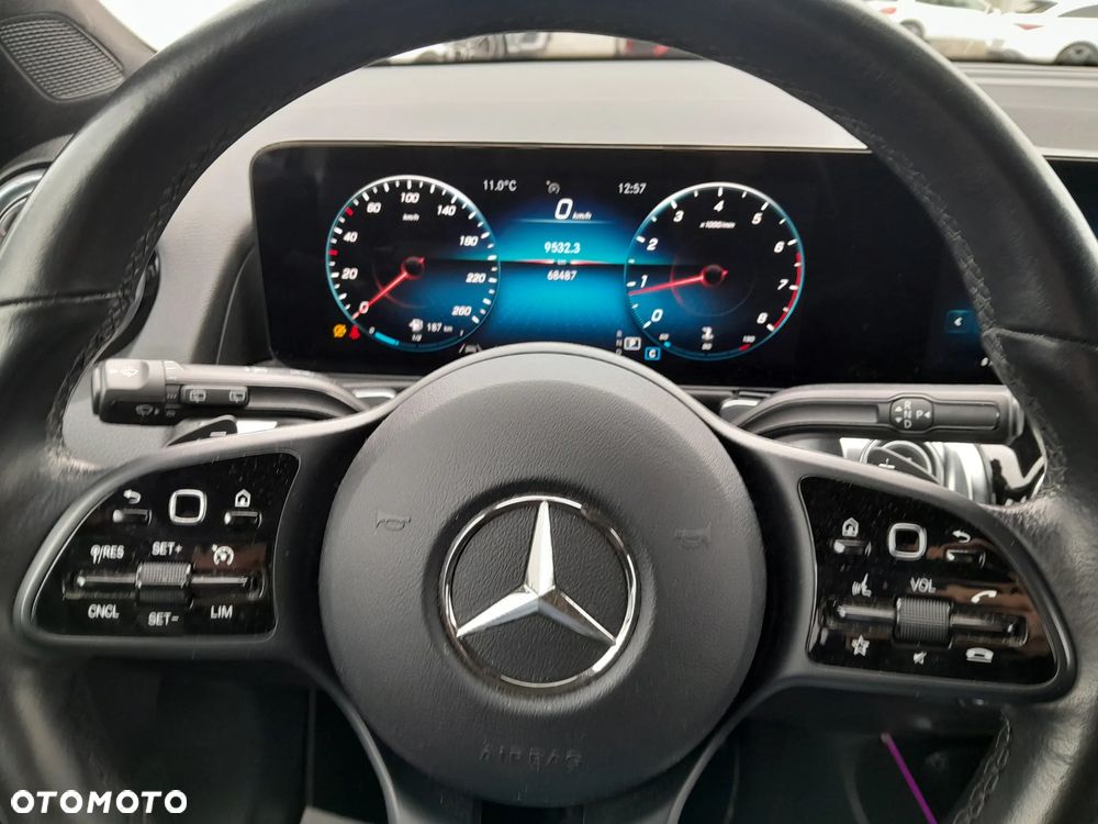 Mercedes-Benz GLB 200 4Matic 8G-DCT Progressive - 12