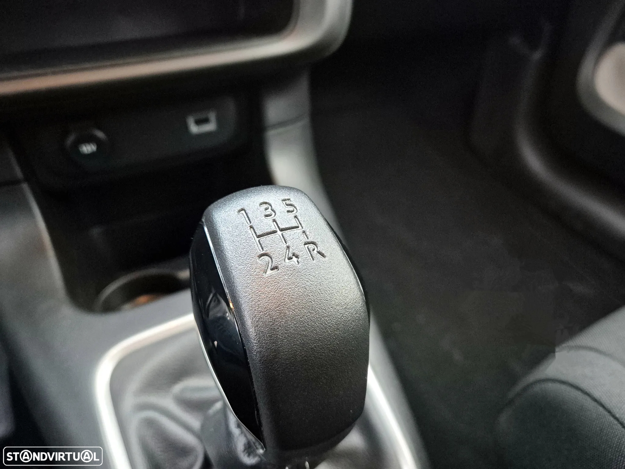 Citroën C3 1.2 PureTech C-Series - 13