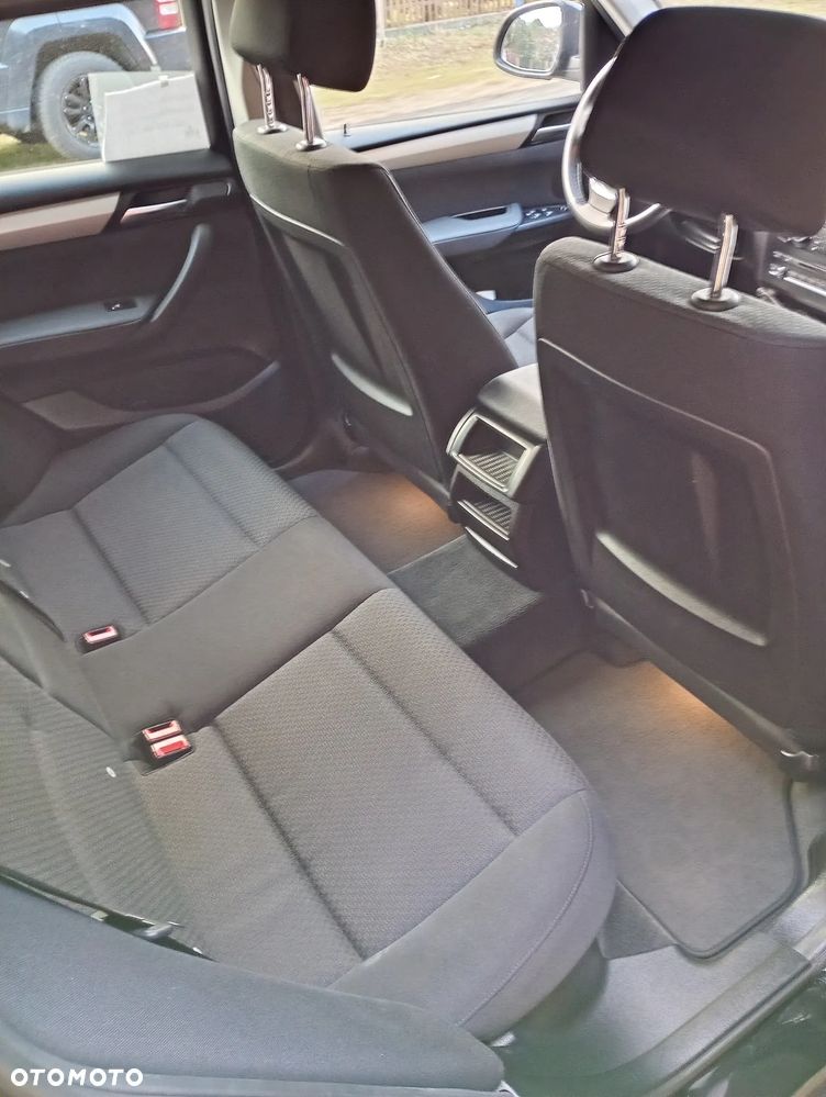 BMW X3 xDrive20d - 16