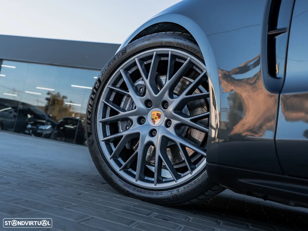Porsche Panamera Sport Turismo 4 E-Hybrid Edition 10 Anos - 39