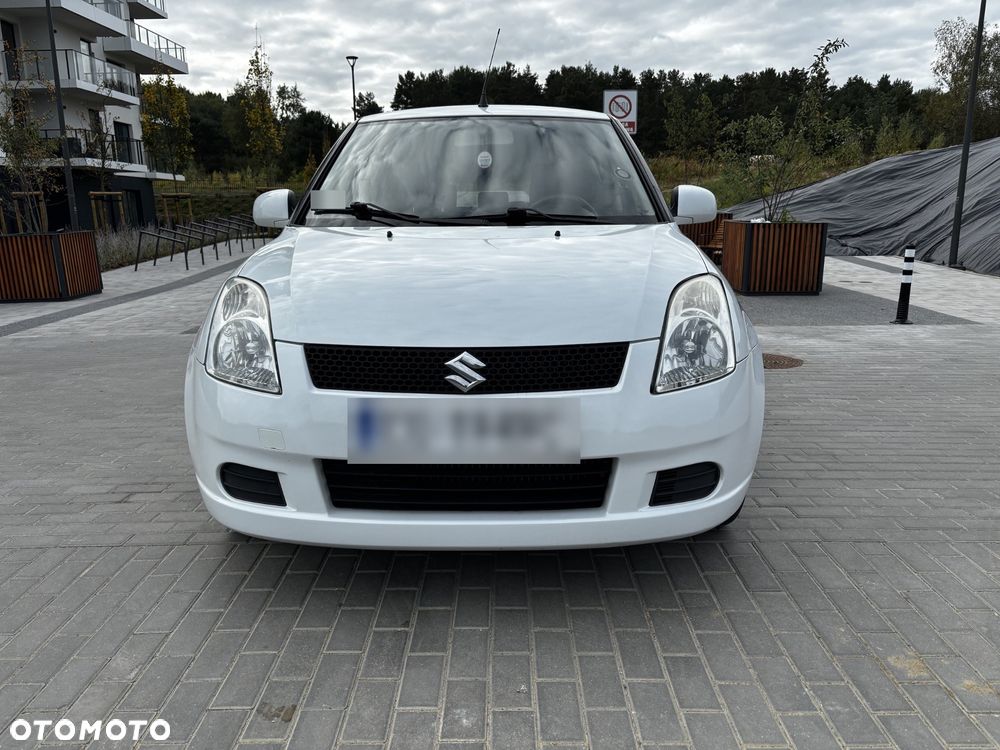 Suzuki Swift - 2