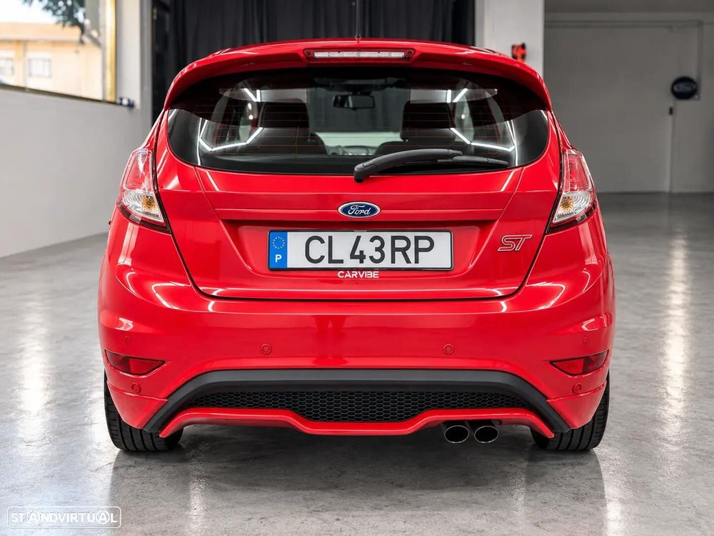Ford Fiesta 1.6 EcoBoost c/ Pack Pele Desportiva ST - 4