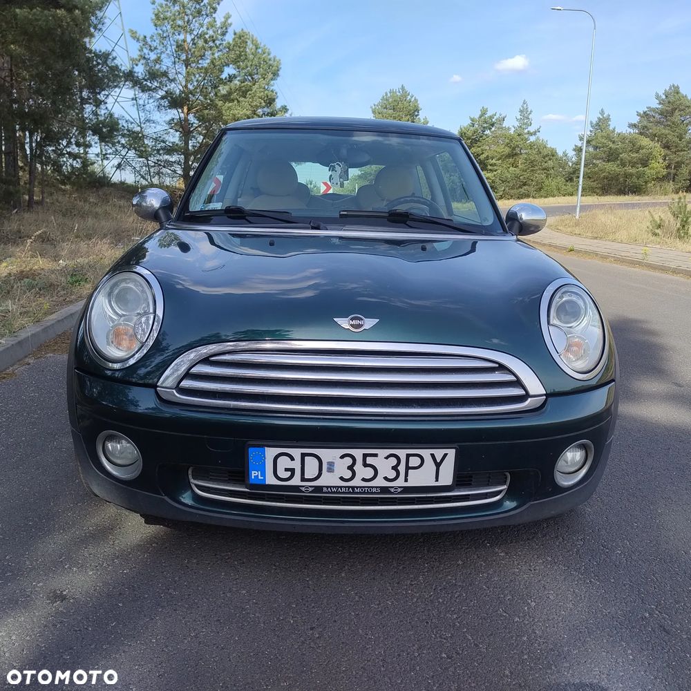 Mini Cooper 2010 photo 2