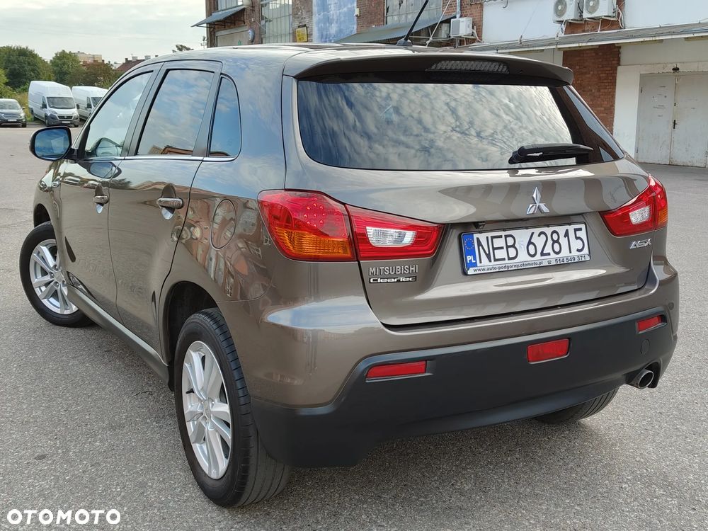 Mitsubishi ASX - 3
