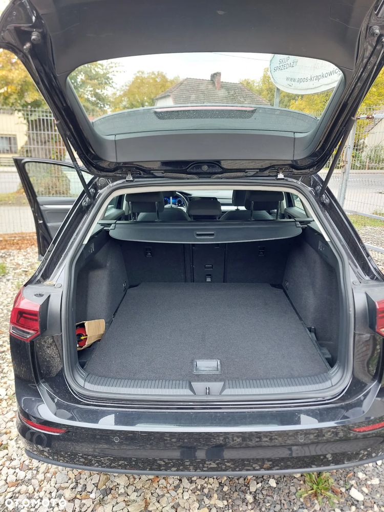 Volkswagen Golf VIII 2.0 TDI Life - 11