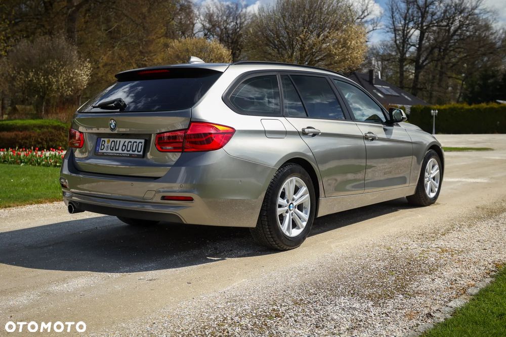 BMW Seria 3 318d Edition Luxury Line Purity - 11