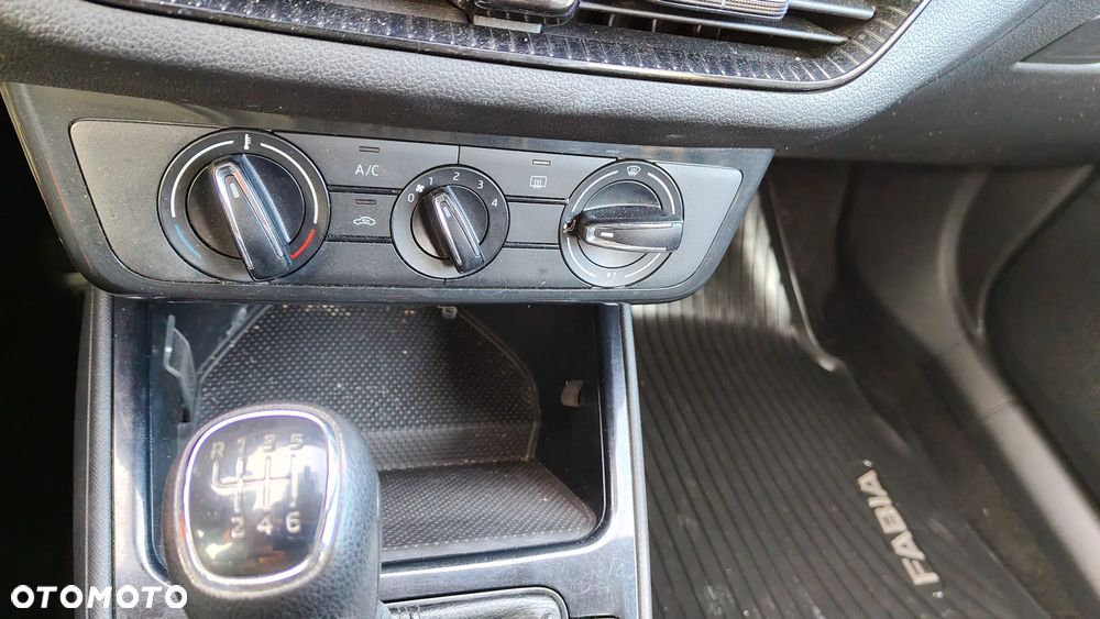 Skoda Fabia 1.0 TSI Active - 13