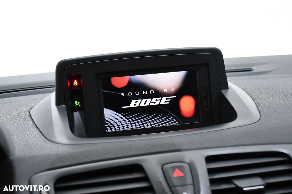 Renault Megane dCi 130 FAP Bose Edition - 6