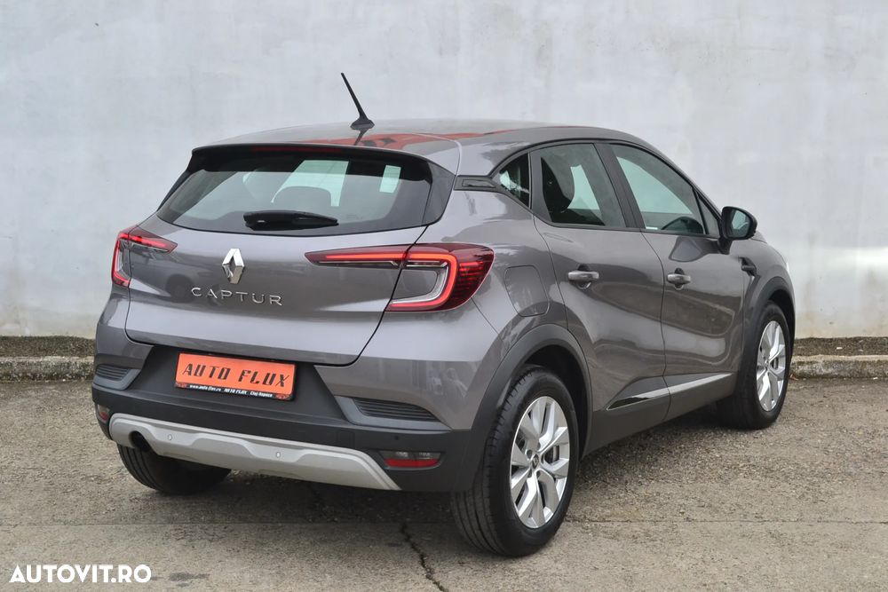 Renault Captur BLUE dCi 115 EDC BUSINESS EDITION - 6