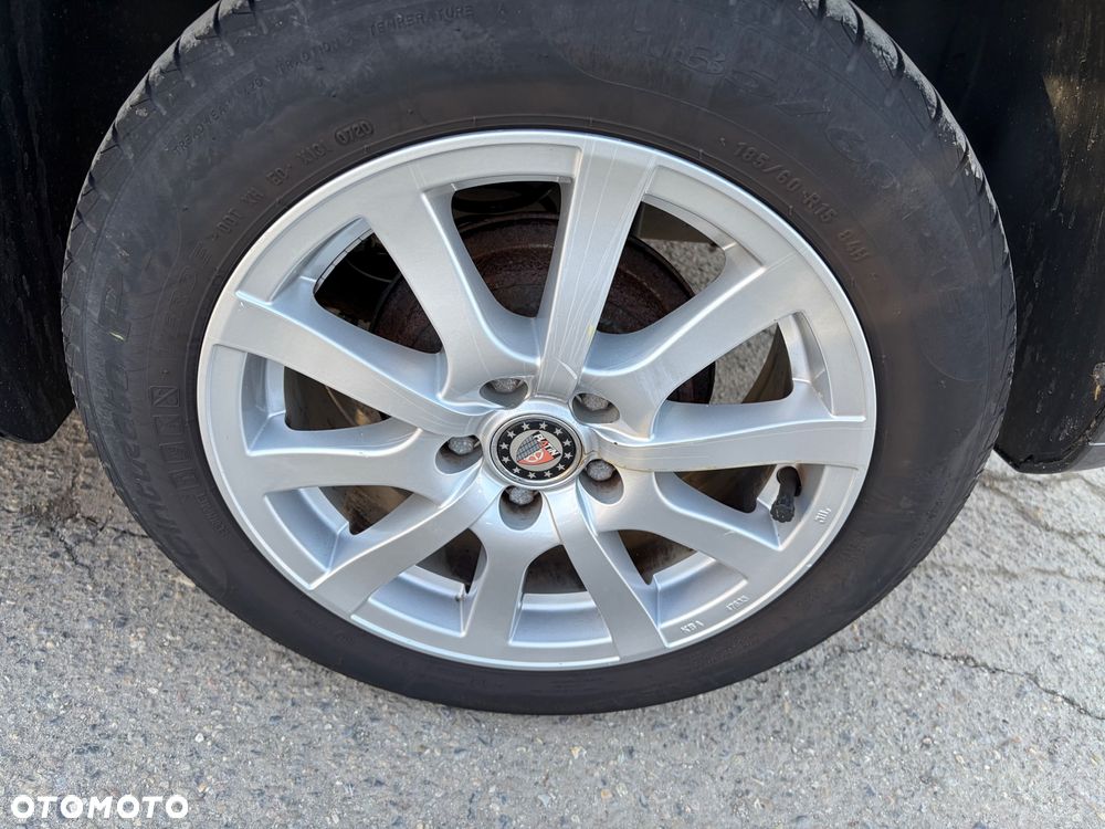 Volkswagen Polo 1.2 Team - 26