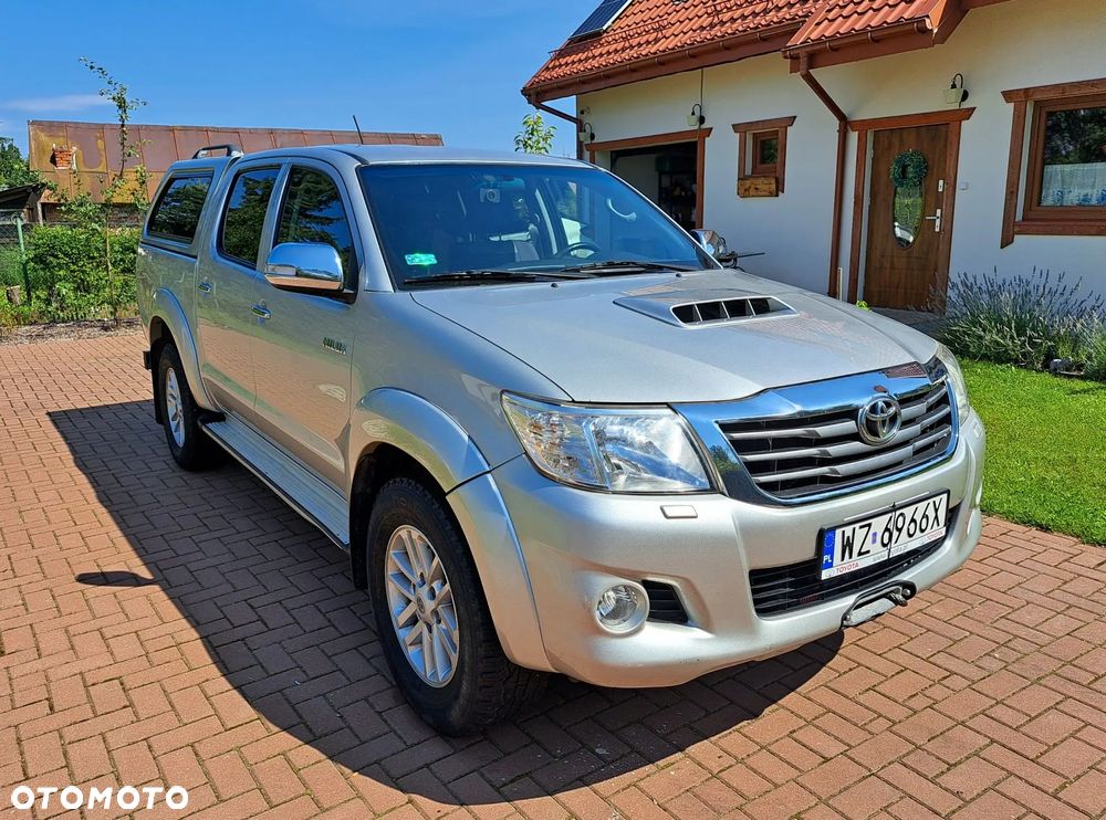 Toyota Hilux 3.0 D-4D SR5 - 4