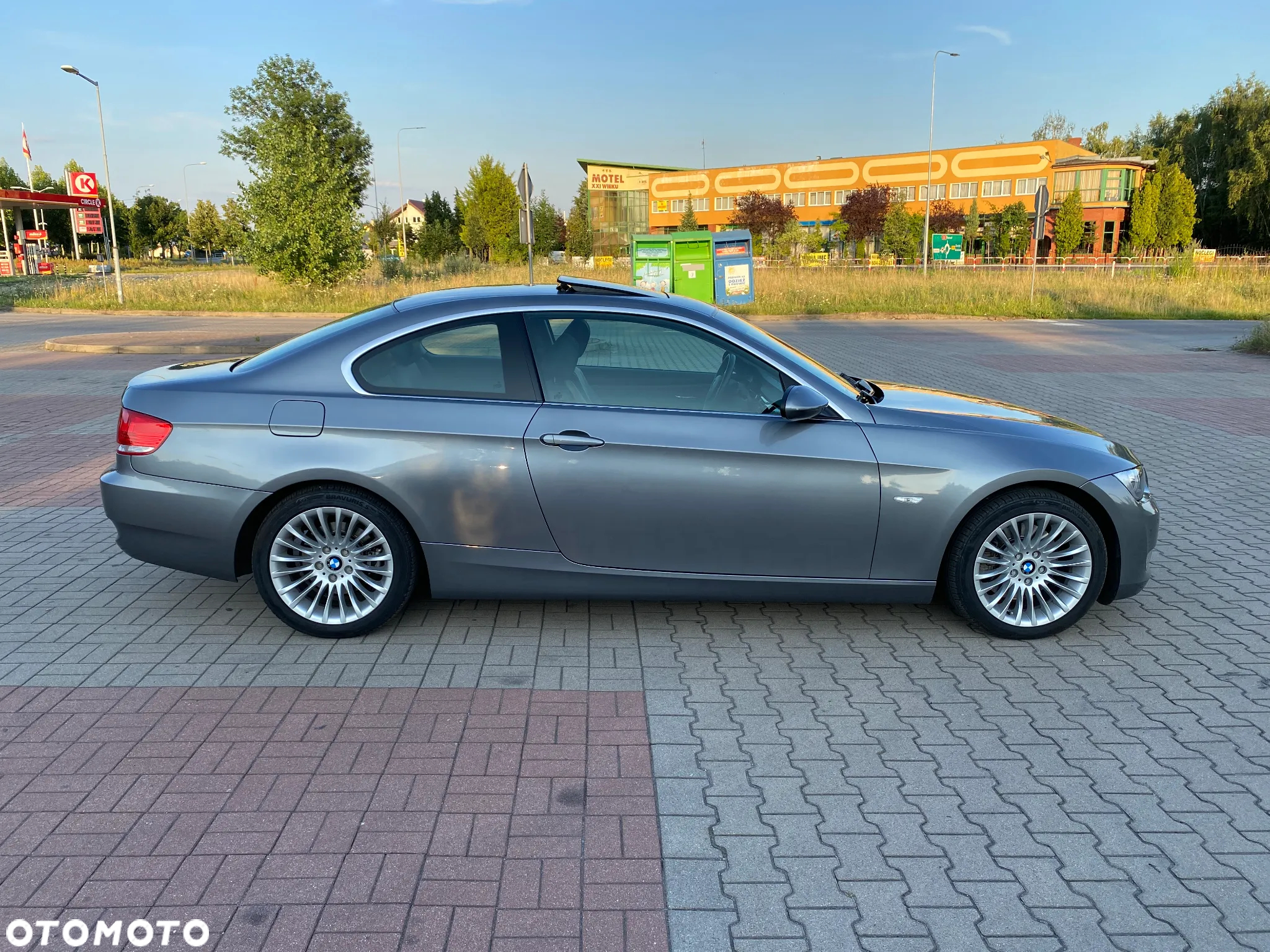 BMW Seria 3 325i - 2