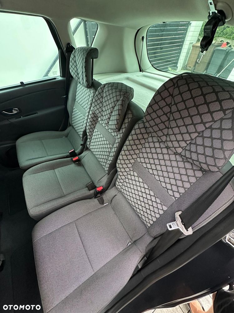 Renault Scenic - 17