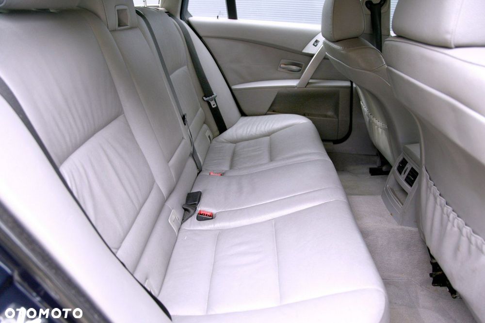 BMW Seria 5 520d Touring Edition Fleet - 12