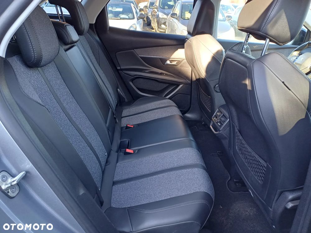 Peugeot 3008 1.2 PureTech Allure S&S - 12