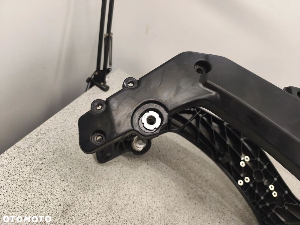 Rama z dokumentami Aprilia Tuono 125 2024 - 11