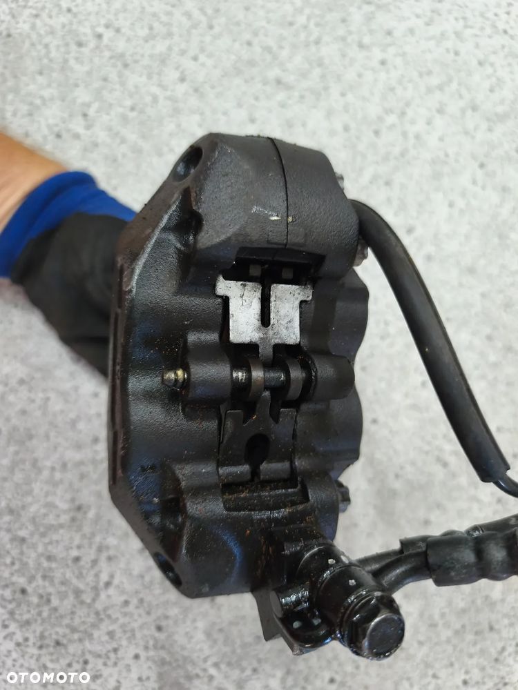 Zaciski hamulcowe przód, czujnik ABS Kawasaki Z900 Z 900 2022 - 14