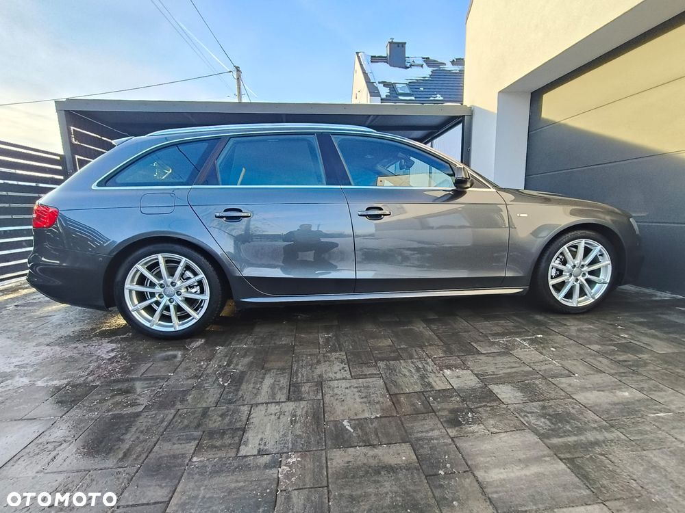 Audi A4 Avant 2.0 TDI Quattro Line S tronic - 33
