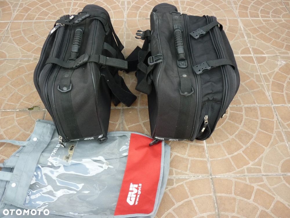 Sakwy boczne GIVI Voyager BAG - 18