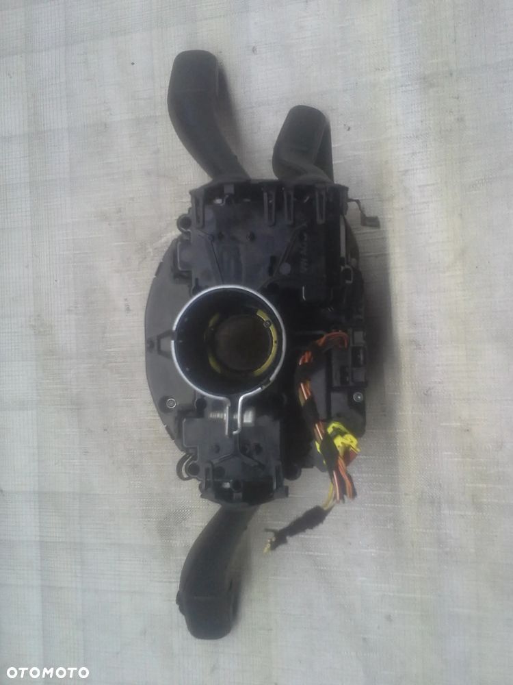 Audi A4 B8 przełącznik zespolony taśma manetki obudowa 8R0953568K i inne EU - 6